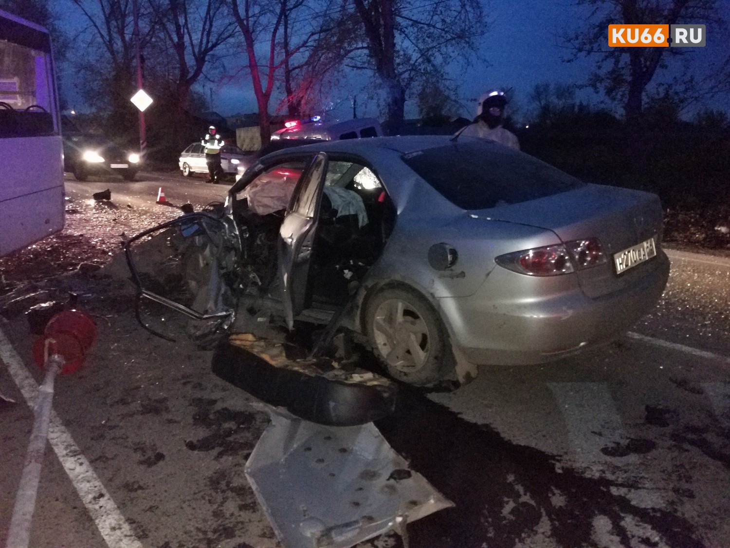 Каменцы, пострадавшие в лобовом столкновении Mazda 6 и автобуса «Богдан» в Каменске-Уральском, до сих пор не выписаны из больницы Каменцы, пострадавшие в лобовом столкновении Mazda 6 и автобуса «Богдан» в Каменске-Уральском, до сих пор не выписаны из больницы