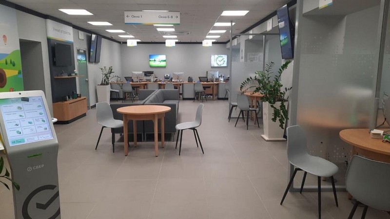 Сбер открыл в Свердловской области пять офисов нового формата