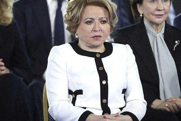 Матвиенко посоветовала мэру Екатеринбурга чаще ездить на автобусе