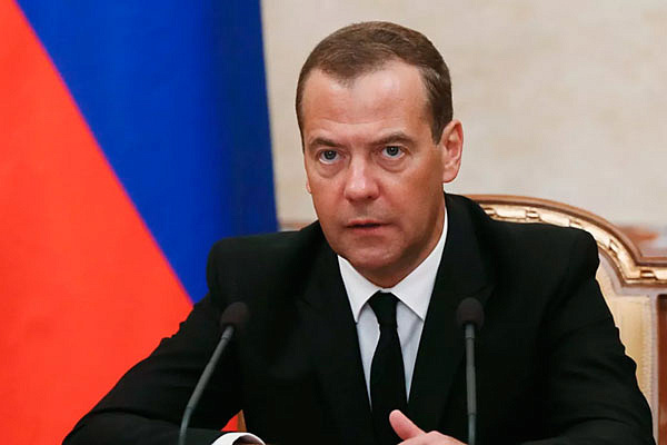 Медведев предложил переименовать Польшу в Царство Польское