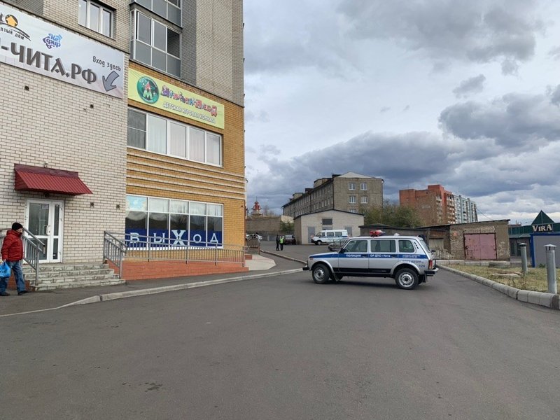 Расчленённое тело 19-летней девушки выбросили из окна в центре Читы Расчленённое тело 19-летней девушки выбросили из окна в центре Читы