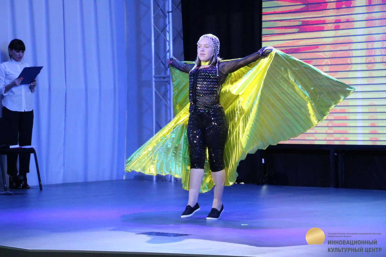 Инвалидность — не преграда для творчества: участники ансамбля из Каменска-Уральского сорвали аплодисменты на фестивале «Быть первым»