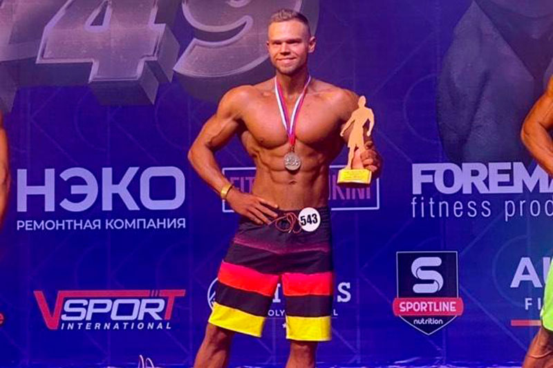 Спортсмен-бодибилдер из Каменска-Уральского вернулся из Краснодара с Кубка и Первенства РФ, где стал третьим в напряженной борьбе