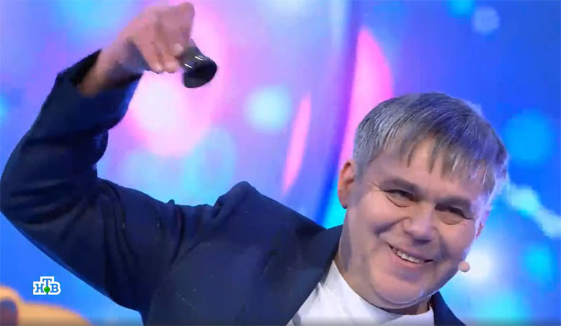 Житель Каменска-Уральского выиграл автомобиль и деньги в эфире НТВ | Житель Каменска-Уральского выиграл автомобиль и 30 тысяч рублей