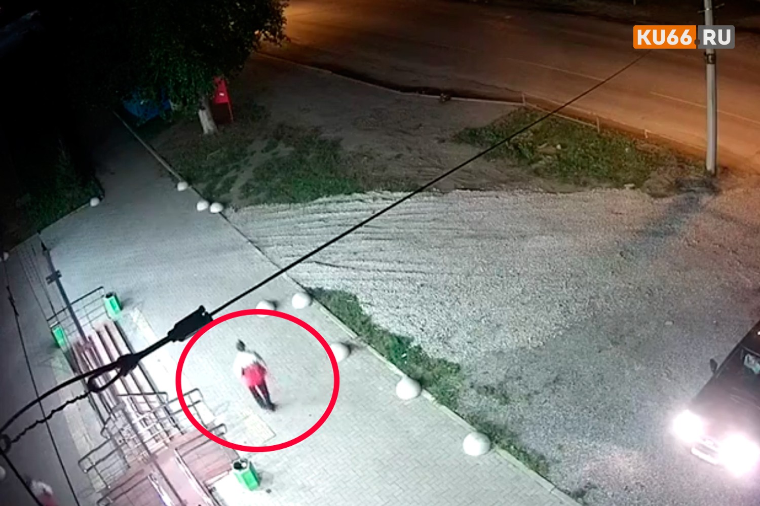 Свердловская полиция прокомментировала двойное убийство на улице Октябрьской в Каменске-Уральском. «Приметы нападавшего установлены...»