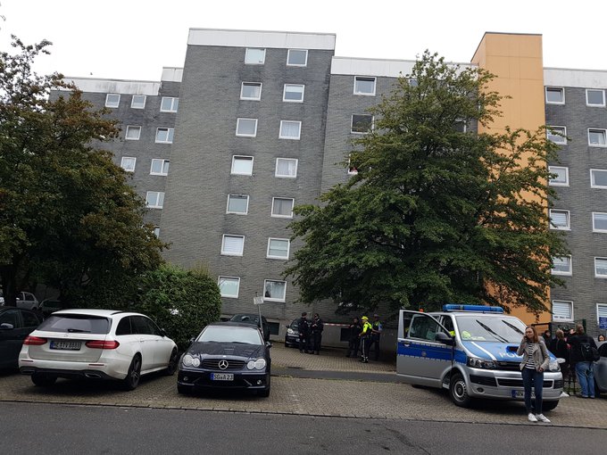 Мать убила пятерых детей и сбежала с шестым. Женщину поймали после попытки суицида