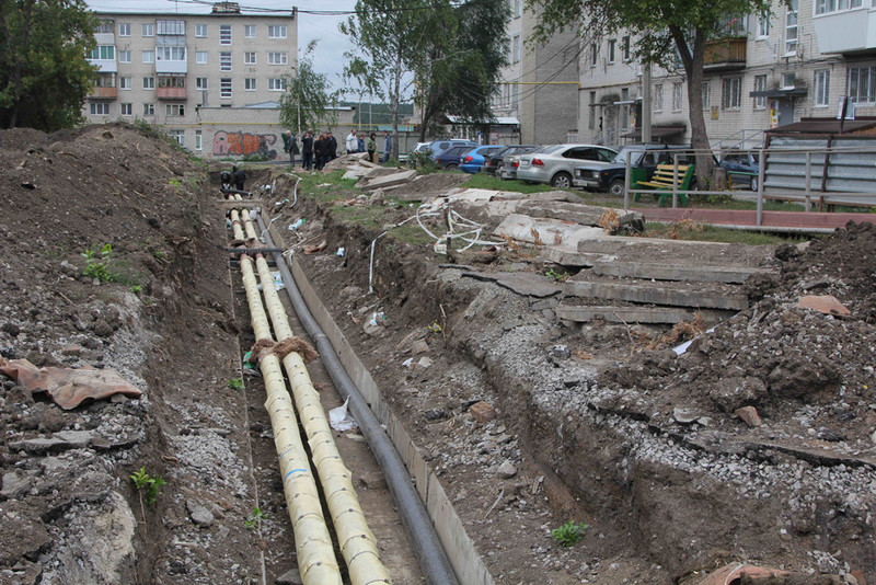 Выполнили чуть больше половины: ремонты в рамках формирования комфортной среды в Каменске-Уральском в разгаре. Говорят, до холодов успеют