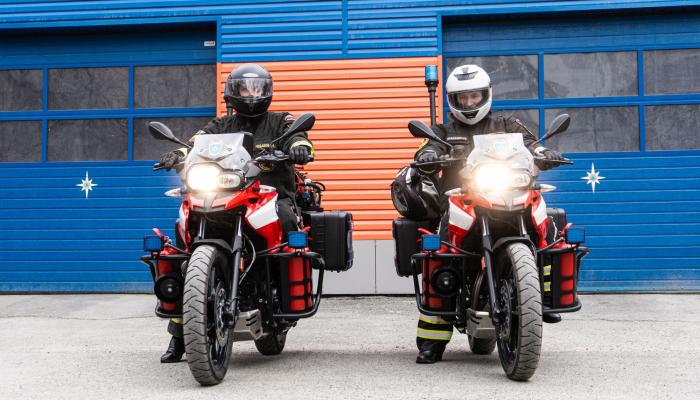 Как мотоспасатели Екатеринбурга спасают людей: уникальное оснащение и тактика | В Екатеринбурге на дежурство вышли мобильные мотогруппы спасателей