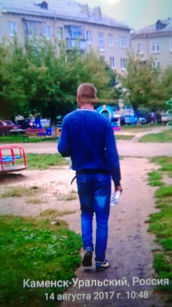 Дело было в понедельник: мужчина в кроссовках Nike вынес из магазина в Каменске продуктов на две тысячи рублей. Полиция просит помощи Дело было в понедельник: мужчина в кроссовках Nike вынес из магазина в Каменске продуктов на две тысячи рублей. Полиция просит помощи