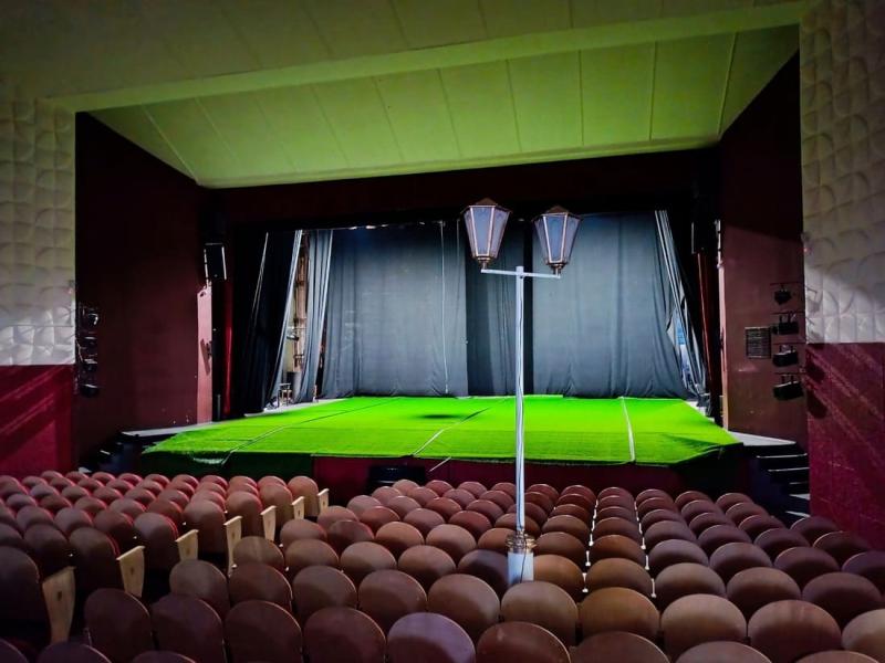 Главный режиссёр «Драмы Номер Три» рассказал о своей версии «Пигмалиона» и планах каменского театра | Театр «Драма Номер Три» в Каменске-Уральском готовит премьеру