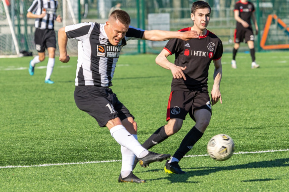 «Синара» успешно стартовала в 79-м чемпионате Свердловской области по футболу