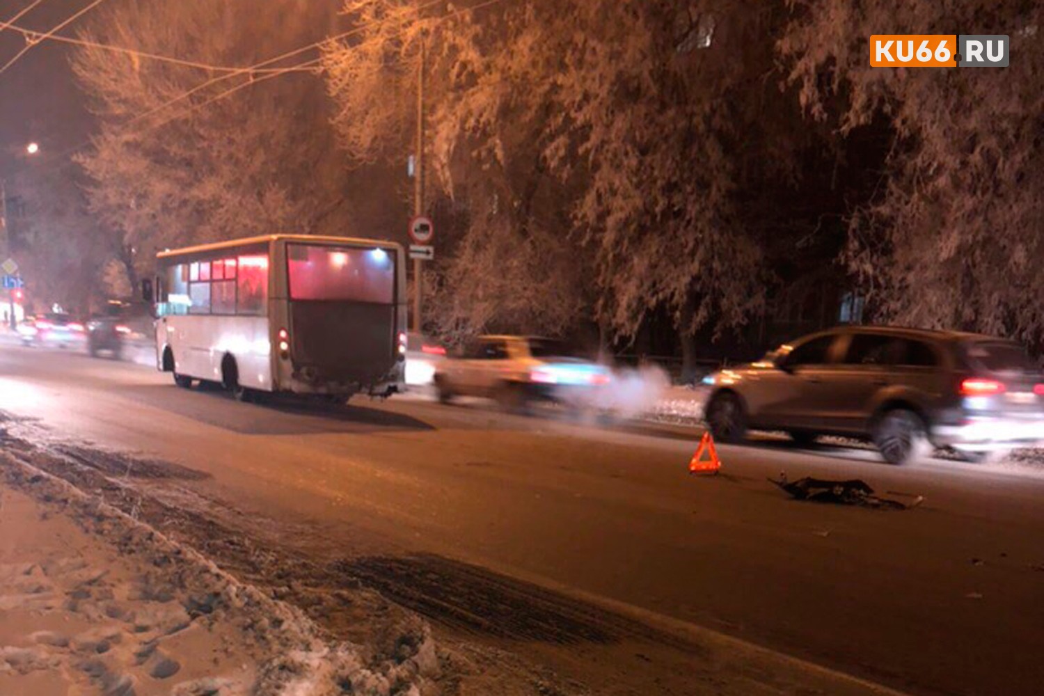 Напряженный конец трудовой недели: автобус в Каменске-Уральском въехал в легковушку, на Кадочникова и Ленина — аварии с четырьмя участниками