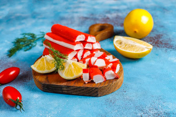 Россиян предостерегли от употребления крабовых палочек