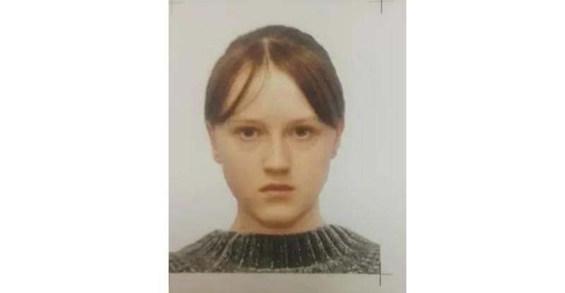 В Первоуральске пропала 15-летняя девочка — приметы и телефон для связи | В Первоуральске ищут 15-летнюю школьницу, пропавшую 26 марта