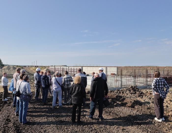 Экология под контролем: сельчане убедились в безопасности шламохранилищ УАЗа | Сельчане посетили УАЗ, чтобы убедиться в безопасности работы предприятия