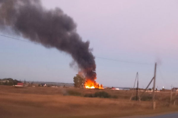 Накануне вечером в селе под Каменском-Уральским сгорел частный жилой дом