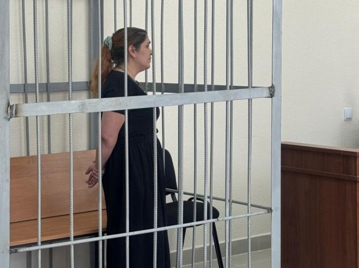 «Cерийной воровке» из Каменска-Уральского дали три года колонии за кражи | В Каменске-Уральском осуждена рецидивистка за систематические грабежи