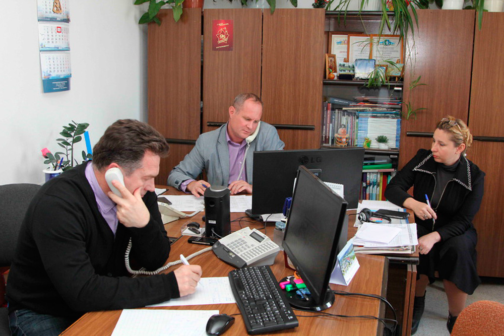 Горячая линия по отоплению в Каменске выдалась действительно «жаркой» – за полтора часа более восьми десятков звонков! Жалобы типичные