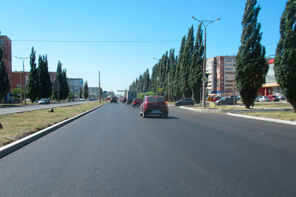 Радость автомобилистов! Одна из главных улиц в Каменске-Уральском полностью отремонтирована, включая подъем от Байновского моста и дальше