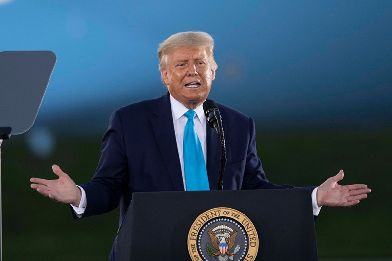 Белый дом сообщил о резком падении уровня кислорода в крови у Трампа Белый дом сообщил о резком падении уровня кислорода в крови у Трампа