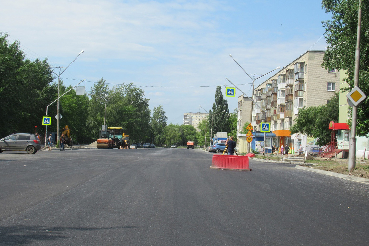 Мэр Каменска-Уральского — на традиционном объезде городских строек и ремонтов: где «приятные» глазу изменения, а где пока только «корыто»?