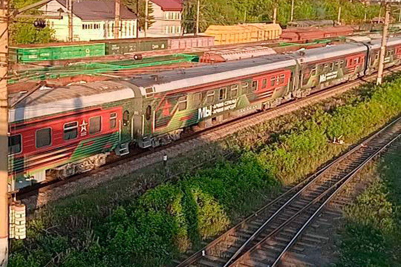 Жители Каменска-Уральского все же сумели снять Поезд Победы. ВИДЕО