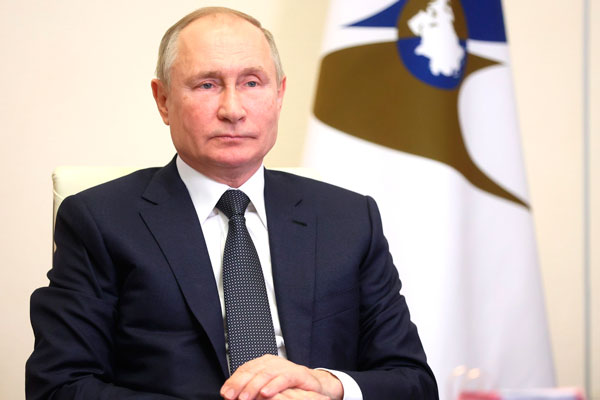 Путин поблагодарил россиян за поддержку его усилий по развитию страны