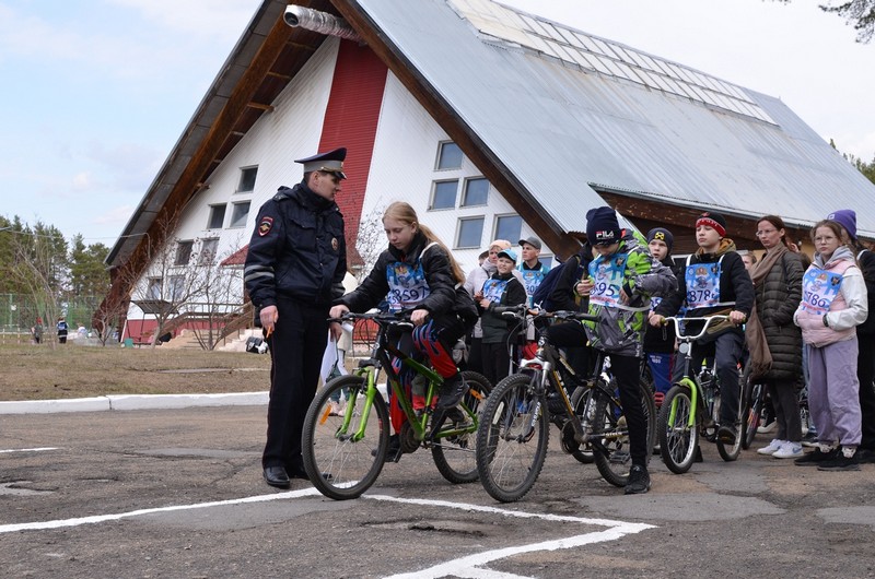 Более 160 детей из Каменска-Уральского и района приняли участие в 38 смотре-конкурсе юных велосипедистов «Безопасное колесо»