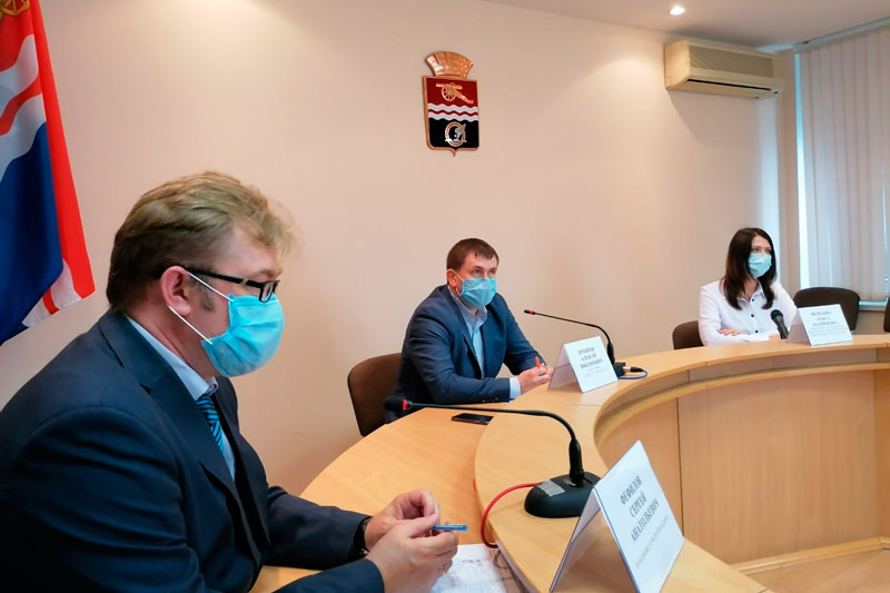 Главное о коронавирусе в Каменске-Уральском: у жильцов общежития по ул. 1 Мая, 27 завершается карантин, а людей ждут за путинскими выплатами Главное о коронавирусе в Каменске-Уральском: у жильцов общежития по ул. 1 Мая, 27 завершается карантин, а людей ждут за путинскими выплатами