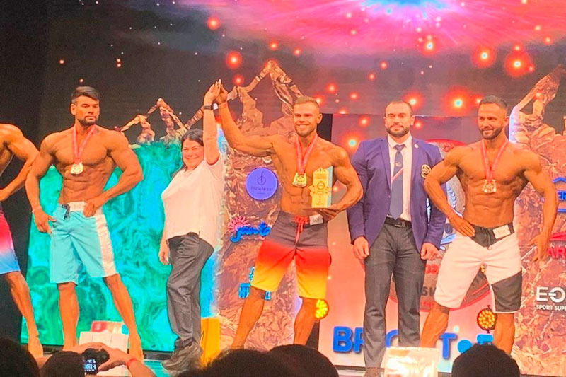 Спортсмен-бодибилдер из Каменска-Уральского взял «золото» на Чемпионате Урала и Сибири по бодибилдингу