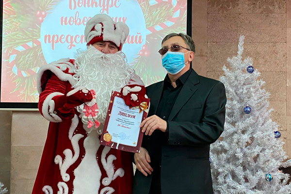 Новогодние представления и спектакли в Каменске-Уральском посмотрели 36 тыс. человек. Актеров и учреждения культуры наградили в СКЦ