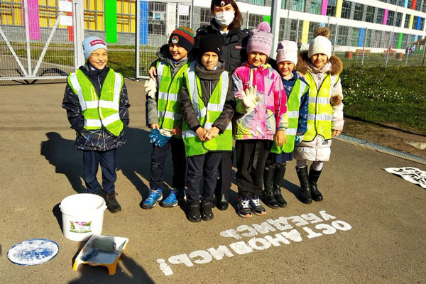 Осенний велосезон вызывает опасения — ежедневно инспекторы ГИБДД тормозят по пять байкеров, которые не правильно ездят по улицам Каменска