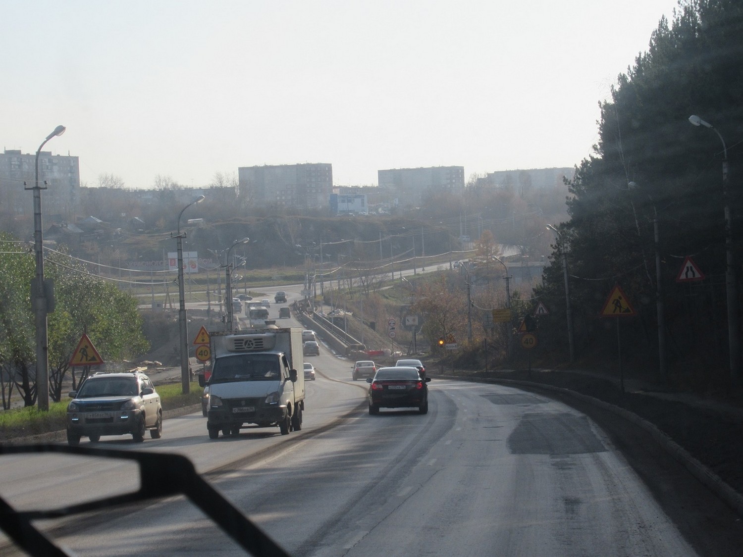 Автомобилисты обкатывают Байновский мост в Каменске-Уральском, а подрядчик – трудится под переправой. «Уже выполнено более 75% работ»