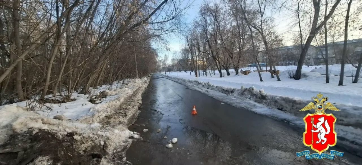 Сбил пешехода и скрылся: в Каменске-Уральском ищут водителя по ДТП 15 марта