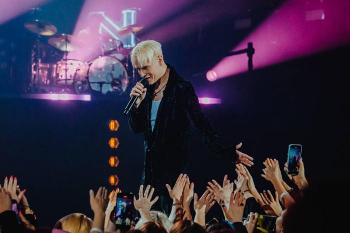 «Прямо по сердцу»: Shaman тронул публику новой песней для Интервидения | Shaman представил песню для конкурса Интервидение