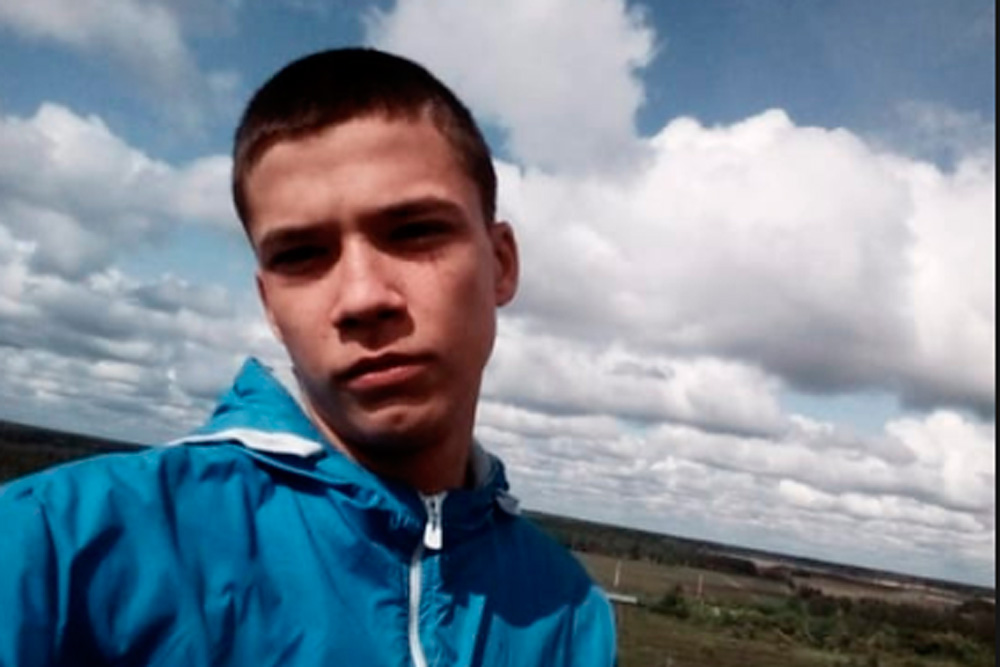 В Каменске-Уральском ищут молодого человека – Артем Ведерников ушел из дома по ул. 2 Рабочая неделю назад и до сих пор неизвестно, где он