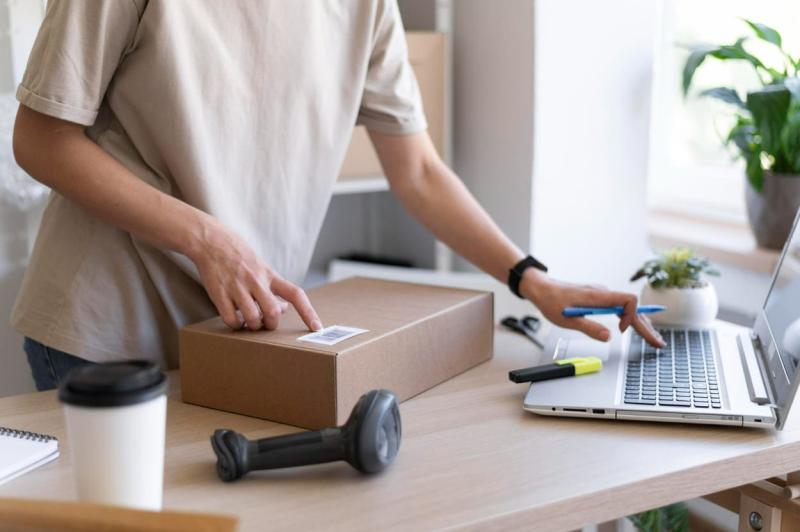 Схема с возвратами: менеджер пункта выдачи обманула уральский маркетплейс | Менеджер уральского ПВЗ маркетплейса присвоила товары на 289 тысяч рублей