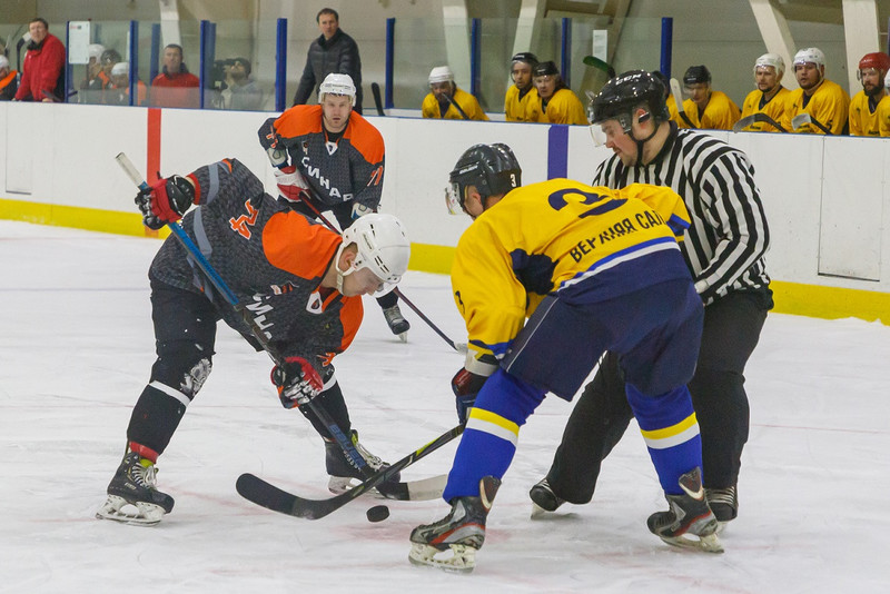 Хоккейная «Синара» разгромила команду "Титан"