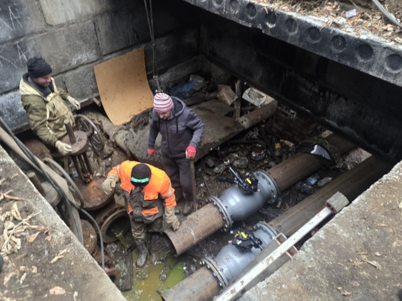 В Каменске-Уральском началось обновление коллектора, питающего целый район | В Каменске-Уральском обновляют тепловой коллектор, обеспечивающий жилые кварталы и соцобъекты