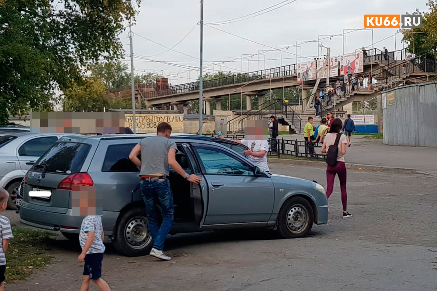 Show must go on? Зрители, пришедшие вечером в воскресенье с билетами на огненное представление в Каменске-Уральском, остались без зрелища...