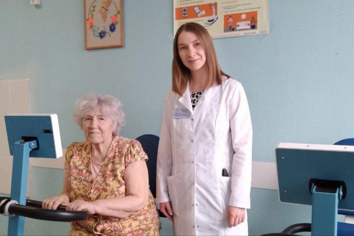 Как заботятся о свердловских ветеранах в год 80-летия Победы: медосмотры, УЗИ на дому и психологическая поддержка | В преддверии 9 Мая свердловские медики завершают осмотры ветеранов