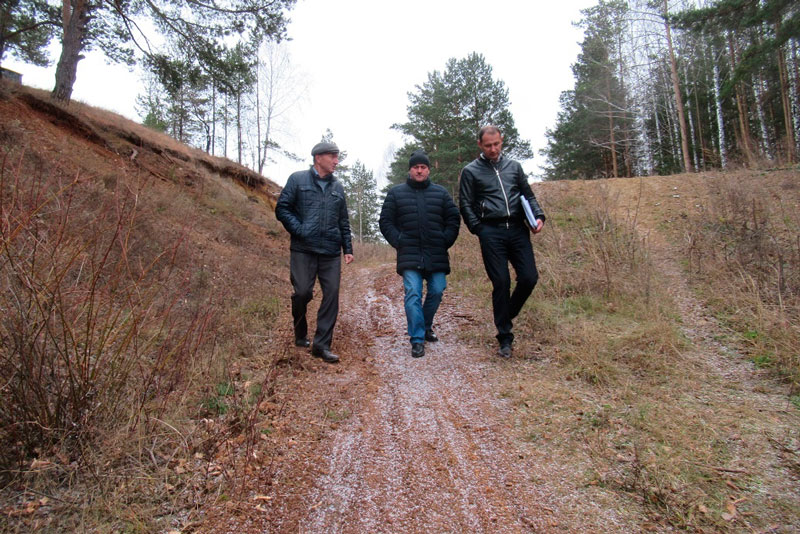 Каменская горнолыжка «Богатырек» пока только на бумаге, но первые работы начались: территорию отсыпают грунтом — нынче потратят 7 млн руб. Каменская горнолыжка «Богатырек» пока только на бумаге, но первые работы начались: территорию отсыпают грунтом — нынче потратят 7 млн руб.