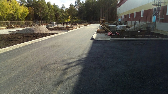 Старые песни о главном: сегодня – день приемки работ по благоустройству земли вокруг крытого катка Каменска. «До идеала еще далеко…»