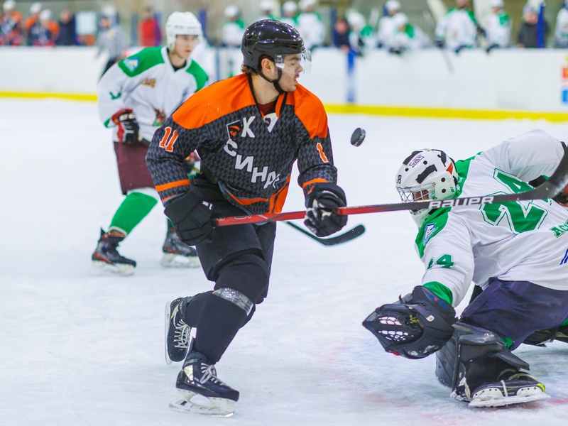 «Синара» обыграла «Хризотил» со счётом 10:5 в первенстве области | Хоккейная «Синара» одержала крупную выездную победу в Асбесте