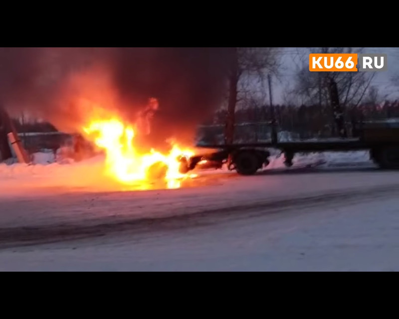 В Каменске-Уральском сгорел грузовик