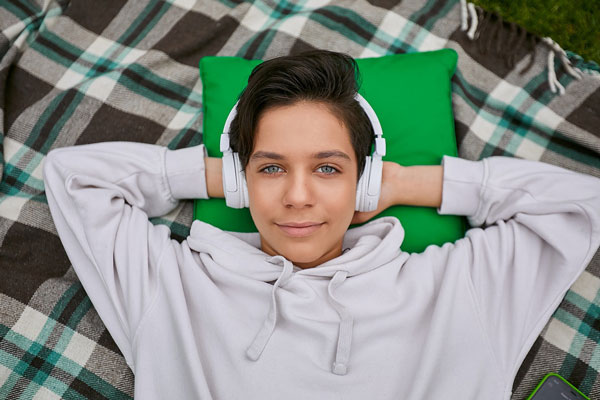 Аналитика Yota: трафик на российские музыкальные сервисы вырос на 36%