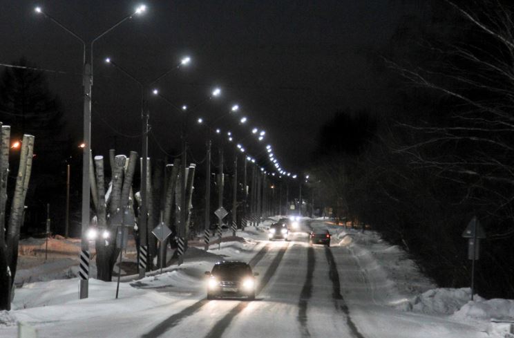«Теперь светло!»: в Каменске-Уральском провели новую линию освещения 