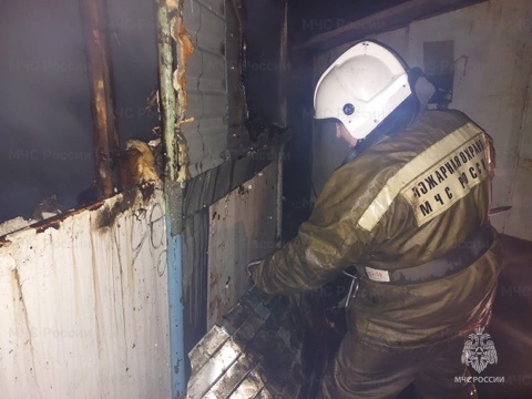 В Каменске-Уральском в пожаре сгорел человек