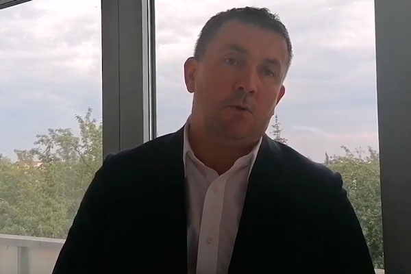 «Мы привыкли, что открываешь кран — и вода бежит». Экс-мэр Каменска — о росте цен на услуги ЖКХ с июля и о том, почему не стало еще дороже