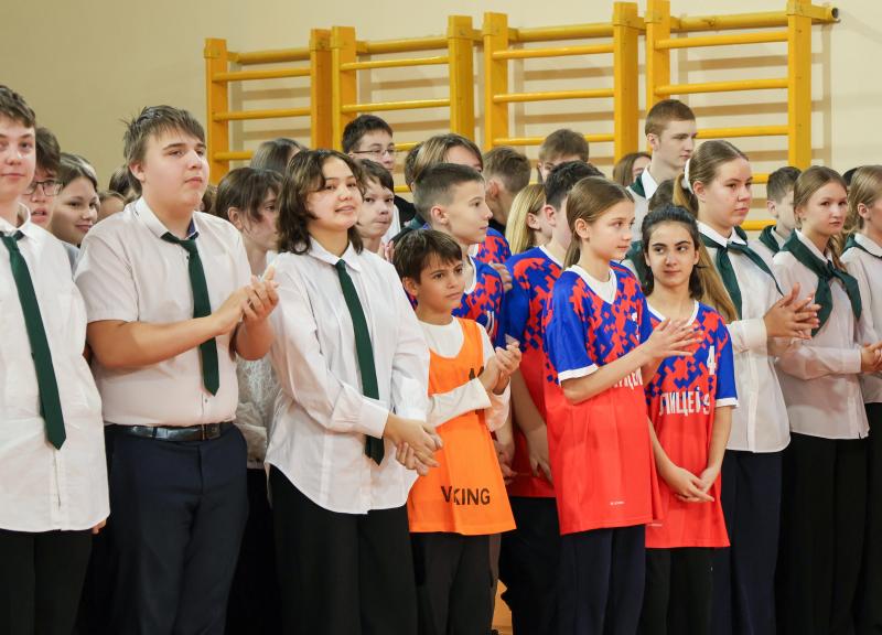 В Каменске-Уральском в лицее № 9 открылся обновленный спортивный зал | В лицее №9 в Каменске-Уральском завершен ремонт спортивного зала